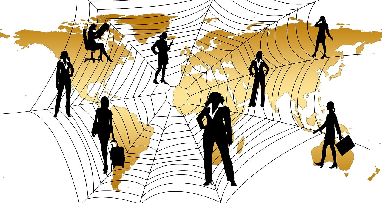 跨性别动漫艺术，男人变女人的奇幻之旅